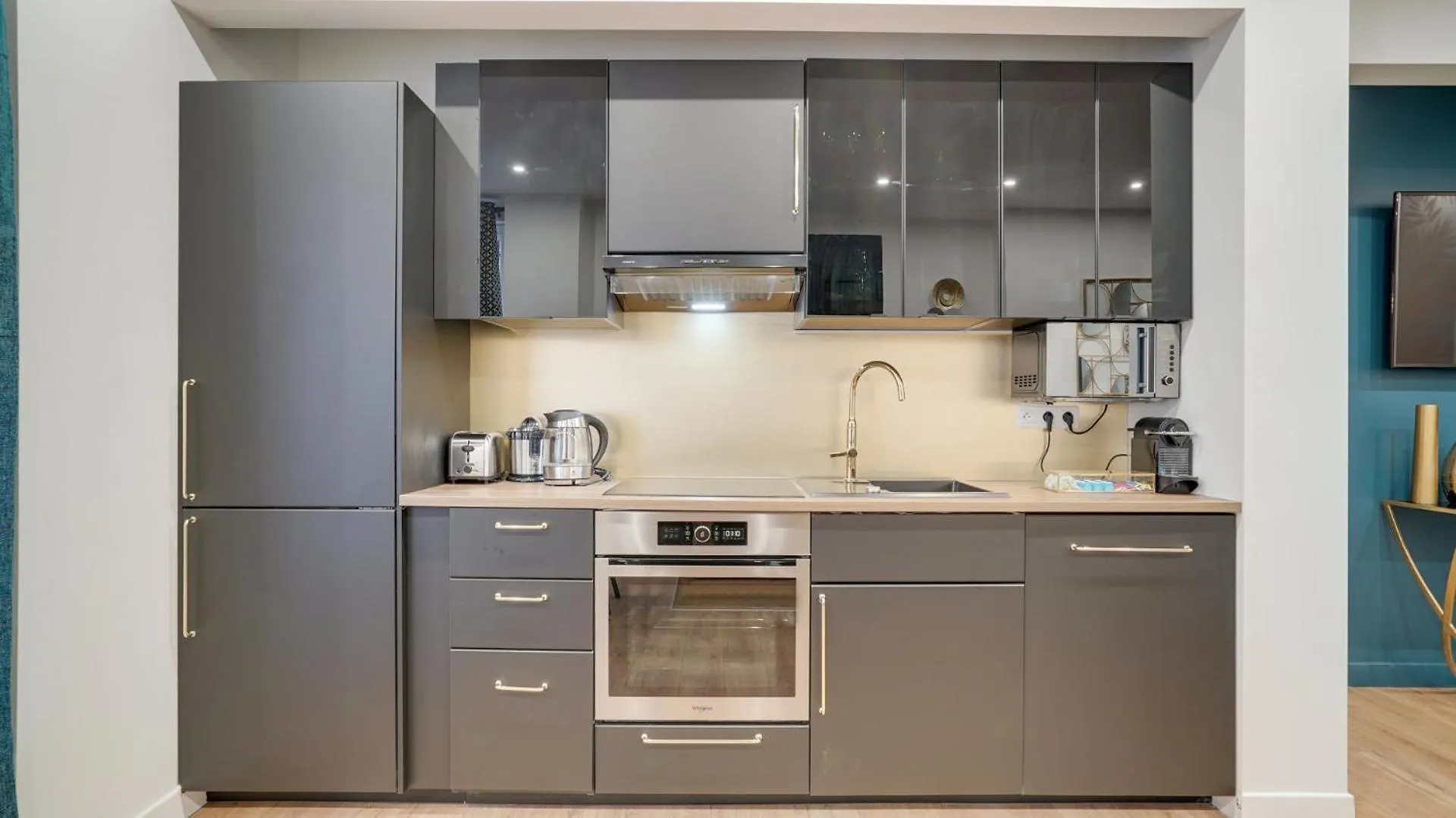 Bluestay 20 - Superb Apartment In Paris